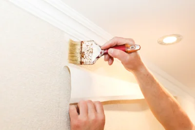 Pose de papier peint à Ménesqueville — revêtements muraux et toiles de verre